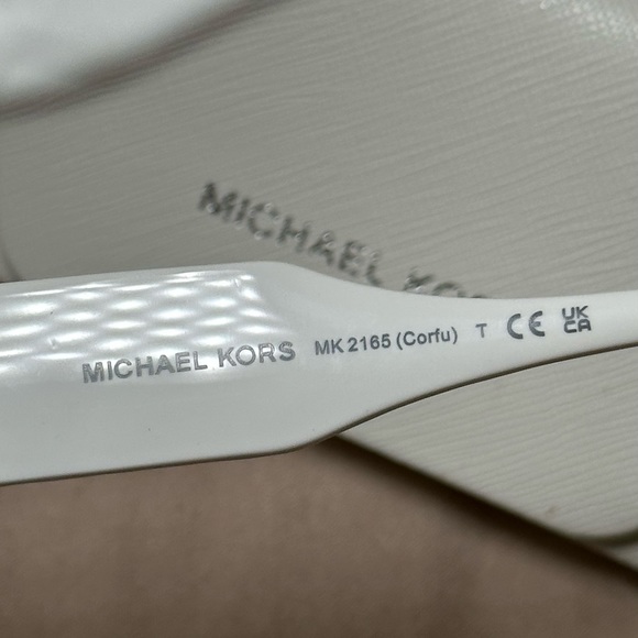 Michael Kors sunglasses - Picture 4 of 6